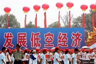 发挥亮眼！阿姆拉巴特11次夺回球权，两队所有球员中最多